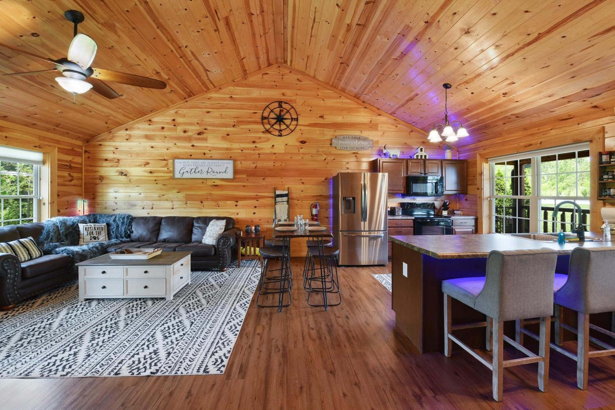 Enchanted Forest Cabin And Teepee! Lights & Laser Show! Private Hot Tub! Unique Stay! Сев'єрвілл Екстер'єр фото